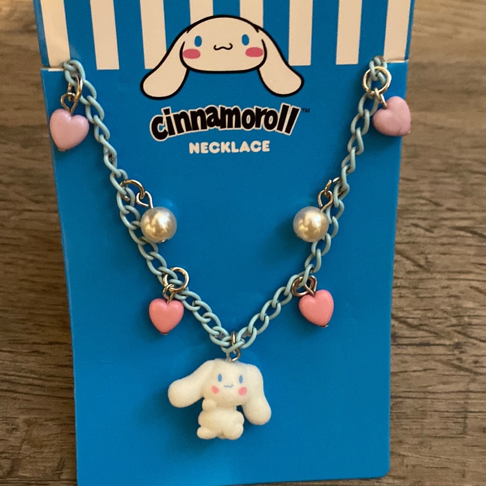 Cinnamoroll Sanrio Necklace NWT Hello Kitty Friend Heart Pear